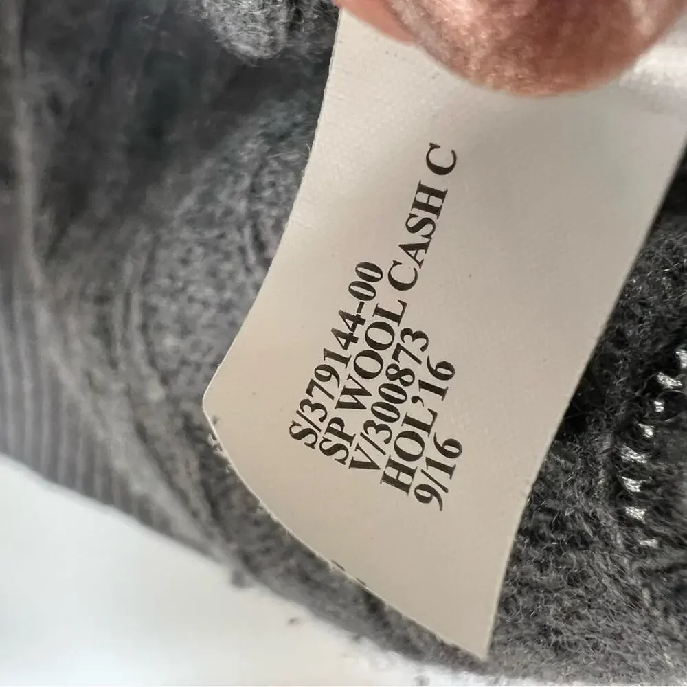 Banana Republic Grey Cable Knit Merino Wool Cashmere Blend Crewneck Sweater